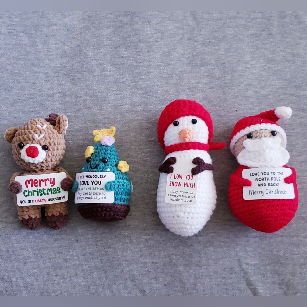 Holiday Crochet Plush Set - Red, White, Brown